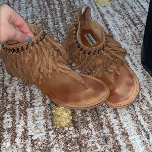 Fringe sandals